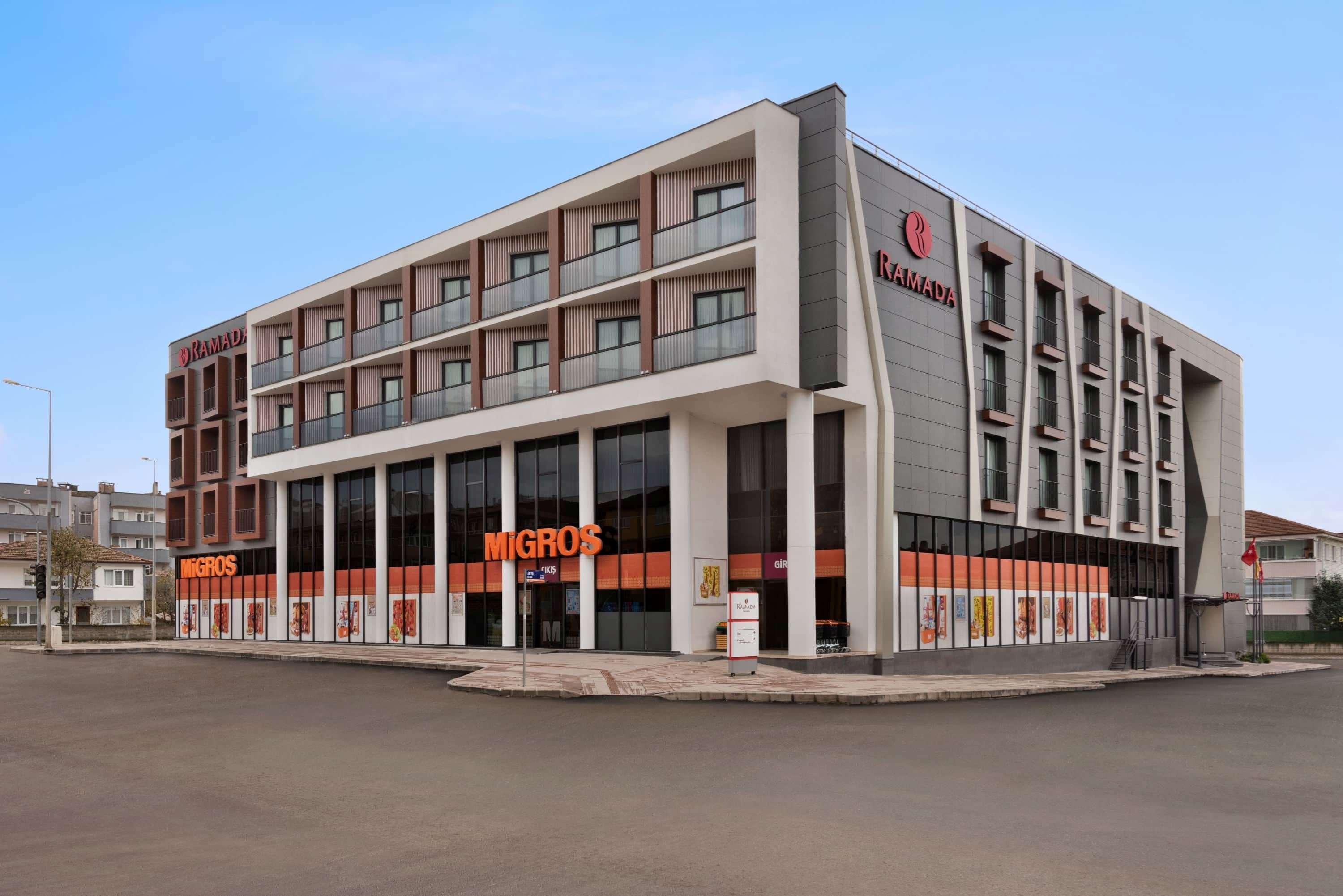 Ramada By Wyndham Sakarya Hendek Hotel Ngoại thất bức ảnh